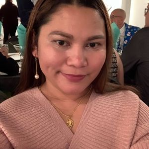 Meet your Posher, Yurri